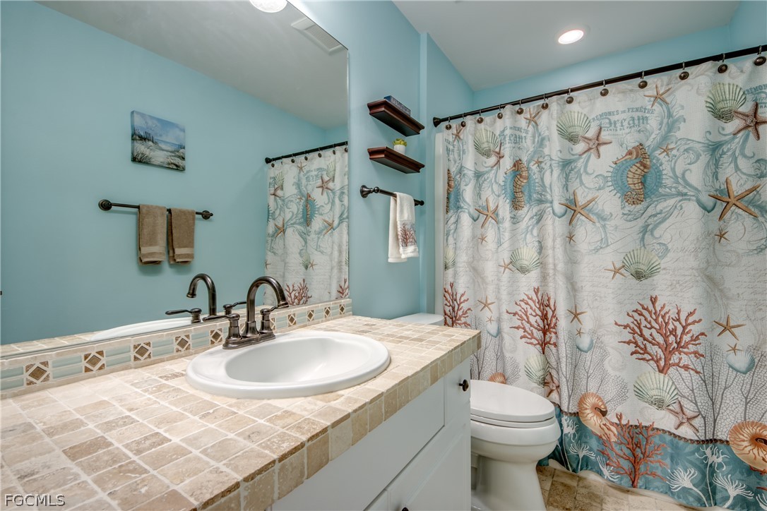 3038 SW 10th Place