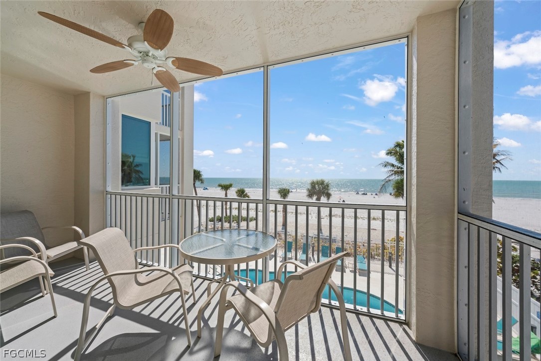 5480  Estero Boulevard, Apt 103