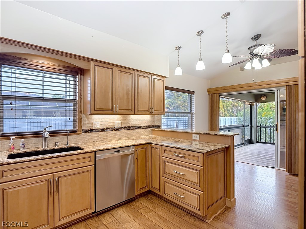 1319 SW 34th Terrace