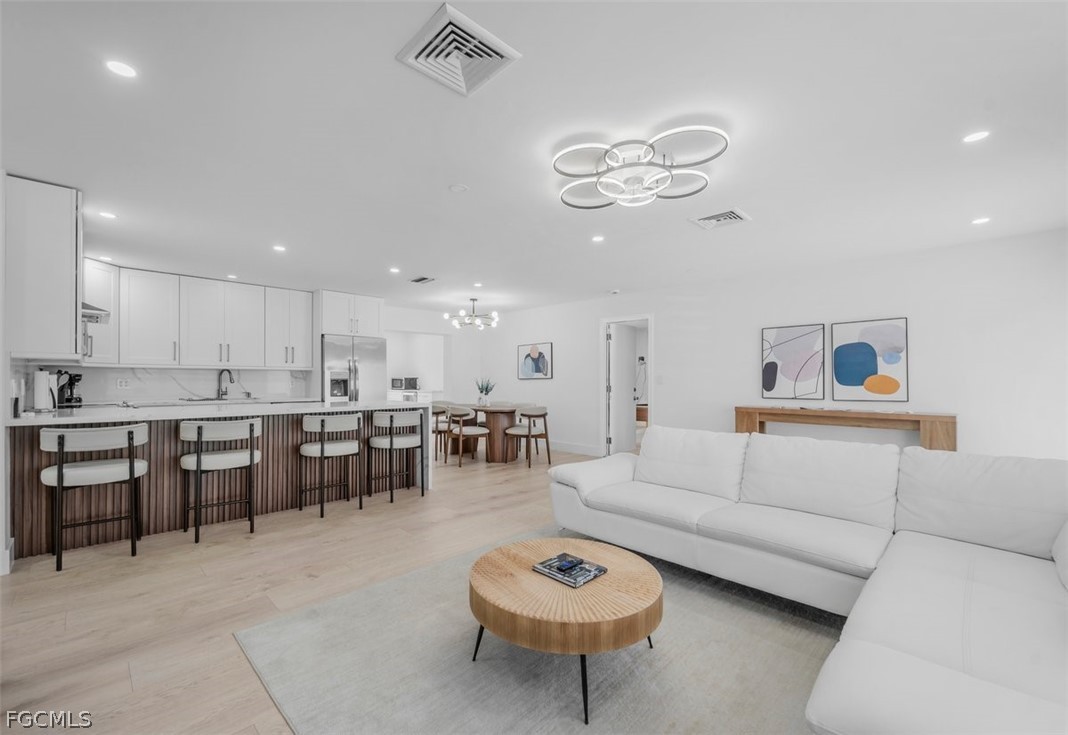 4625 Forest Glen Drive