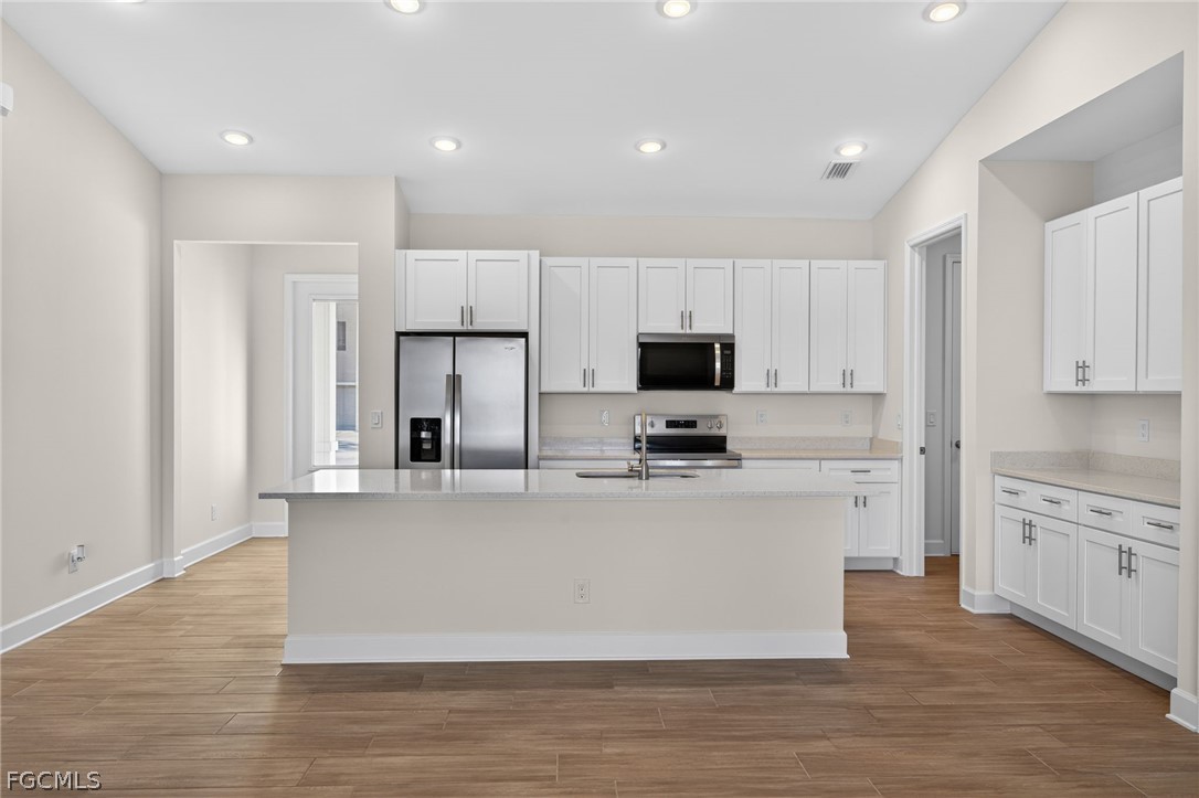 615 SW 26th Terrace