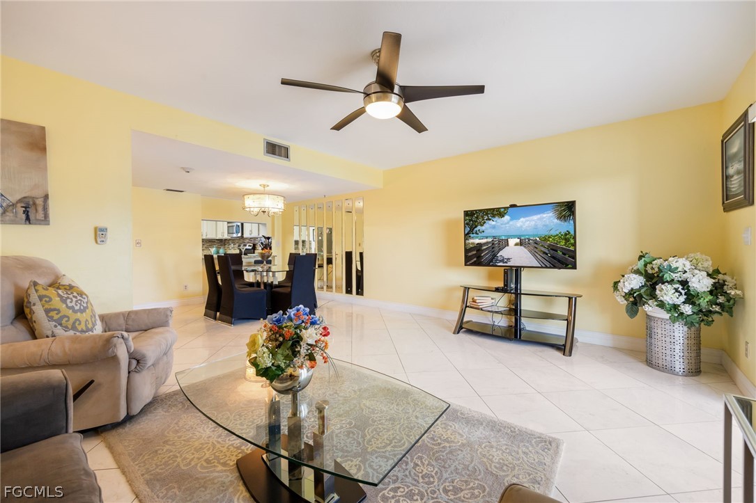 4511 Bay Beach Lane, Apt 315