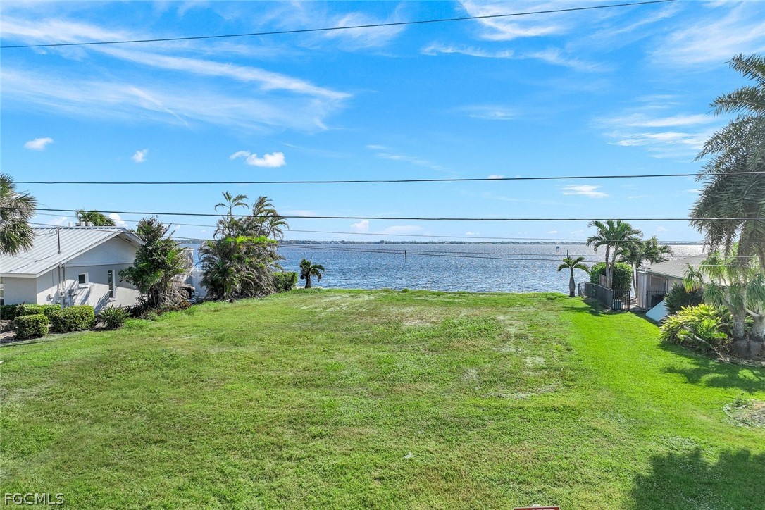 2330 SE 28th Street