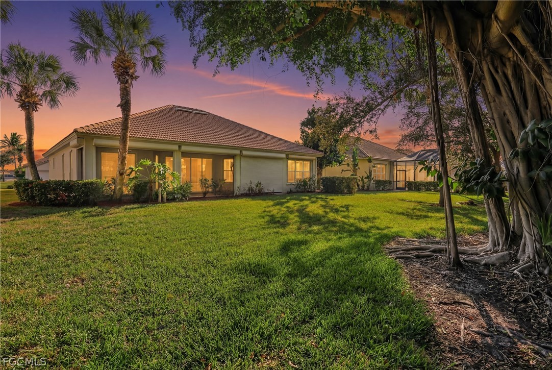 16192  Coco Hammock Way