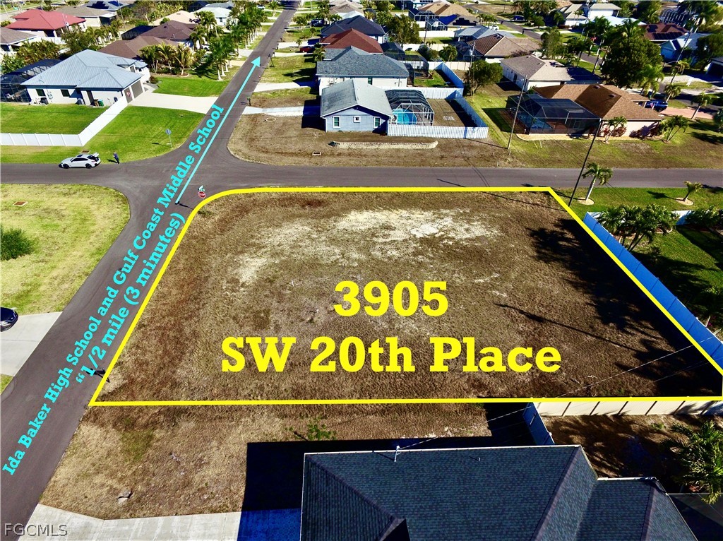 3905 SW 20th Place