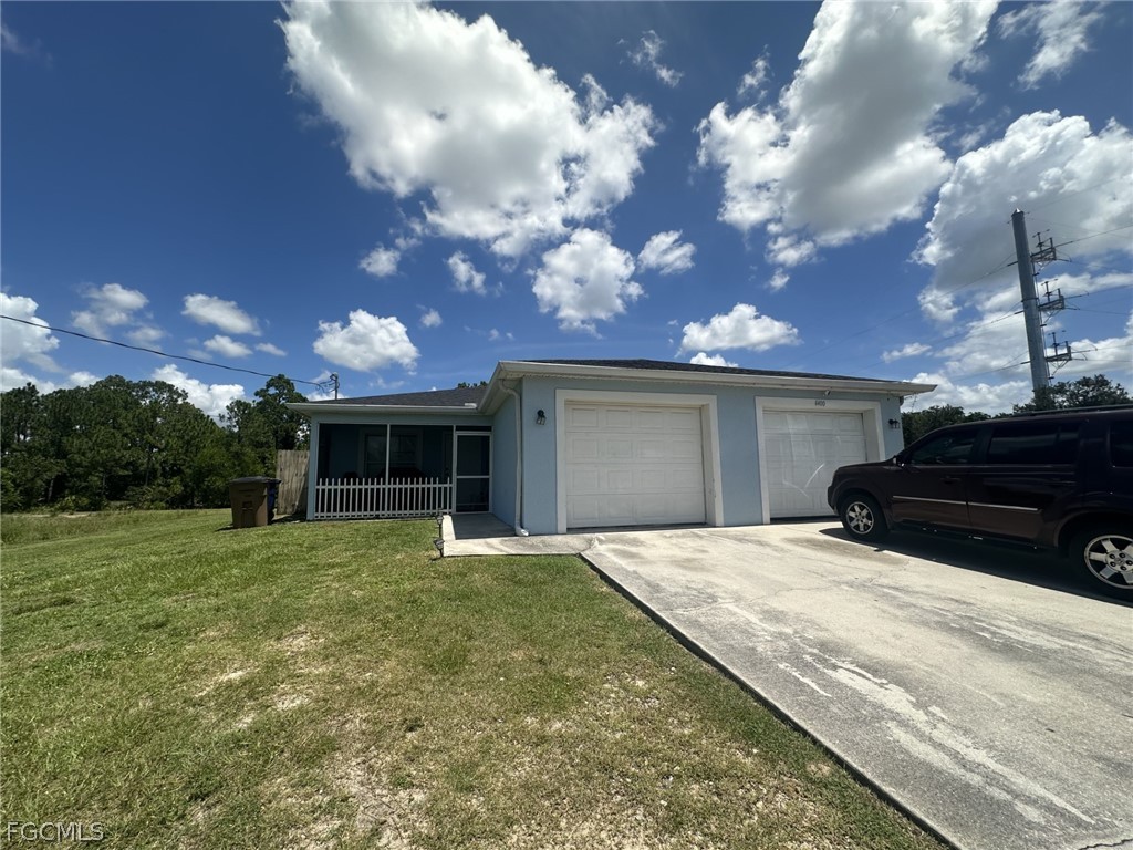 4402 Douglas Lane