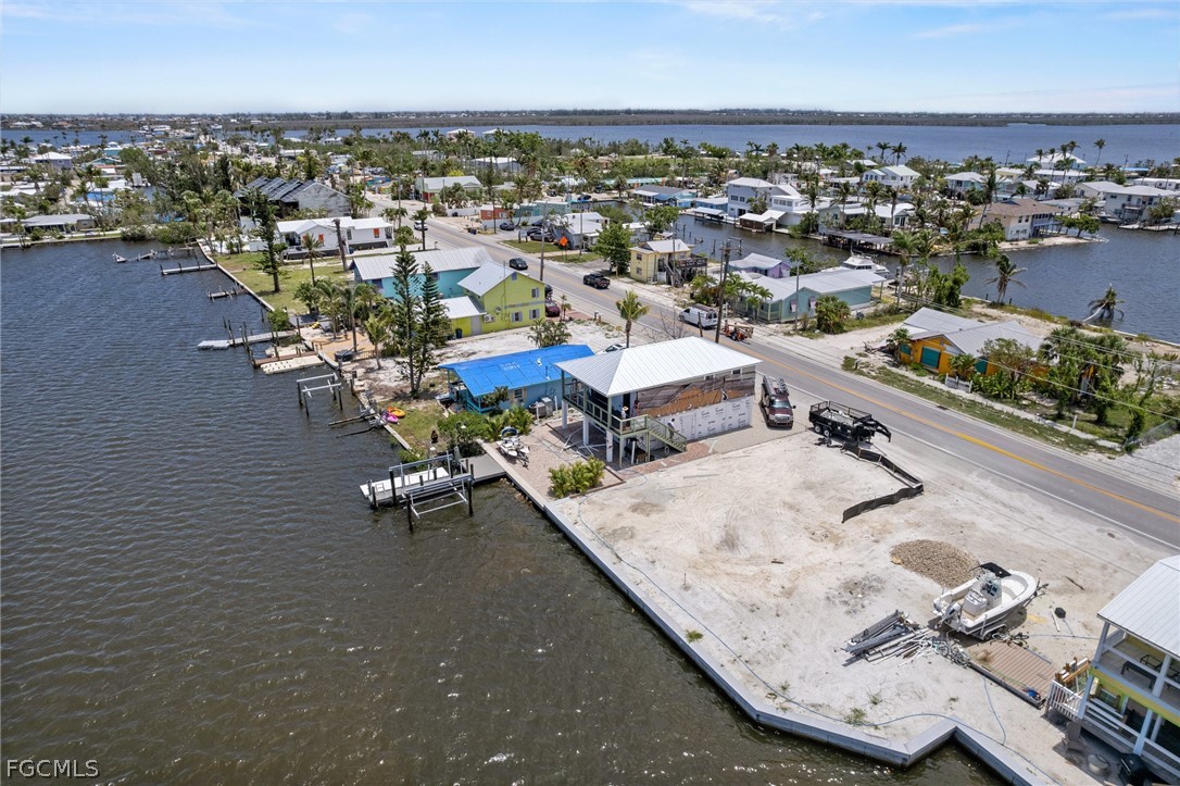 4712  Pine Island Road