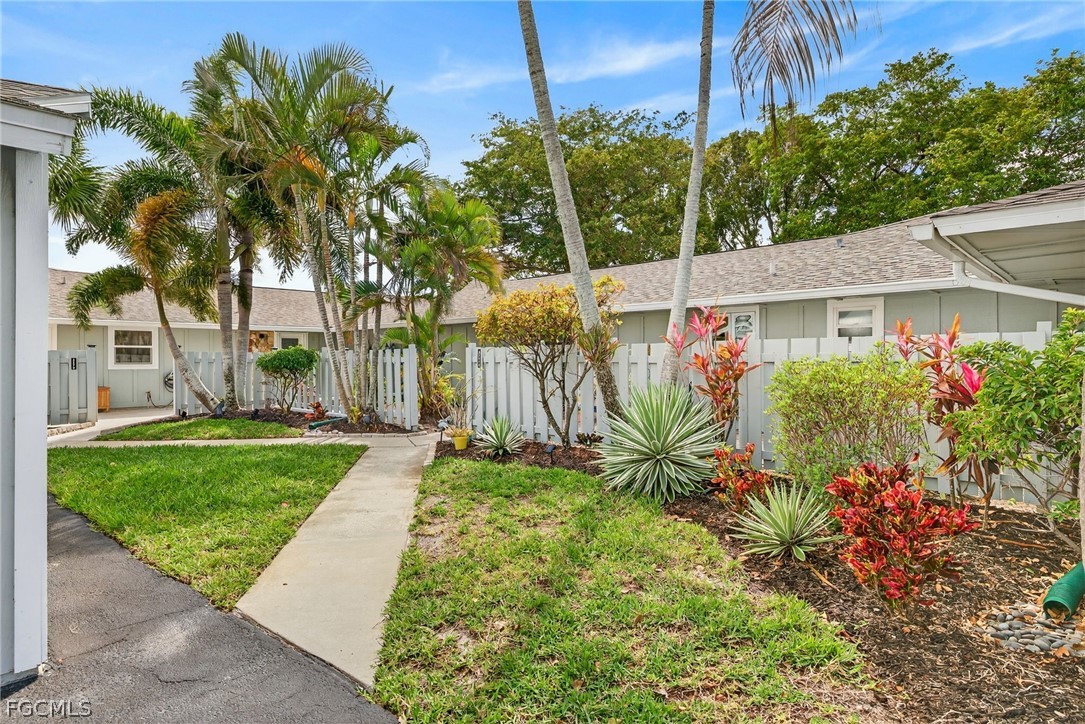 4257 Island Circle, Apt 3