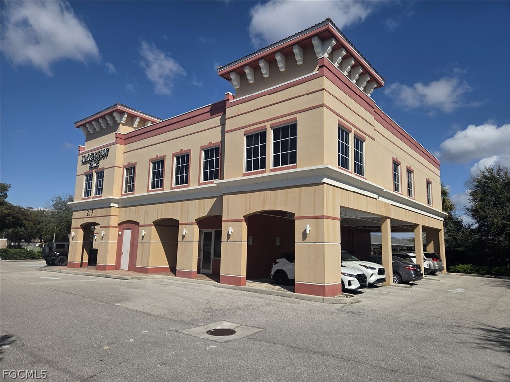 217  Del Prado Boulevard