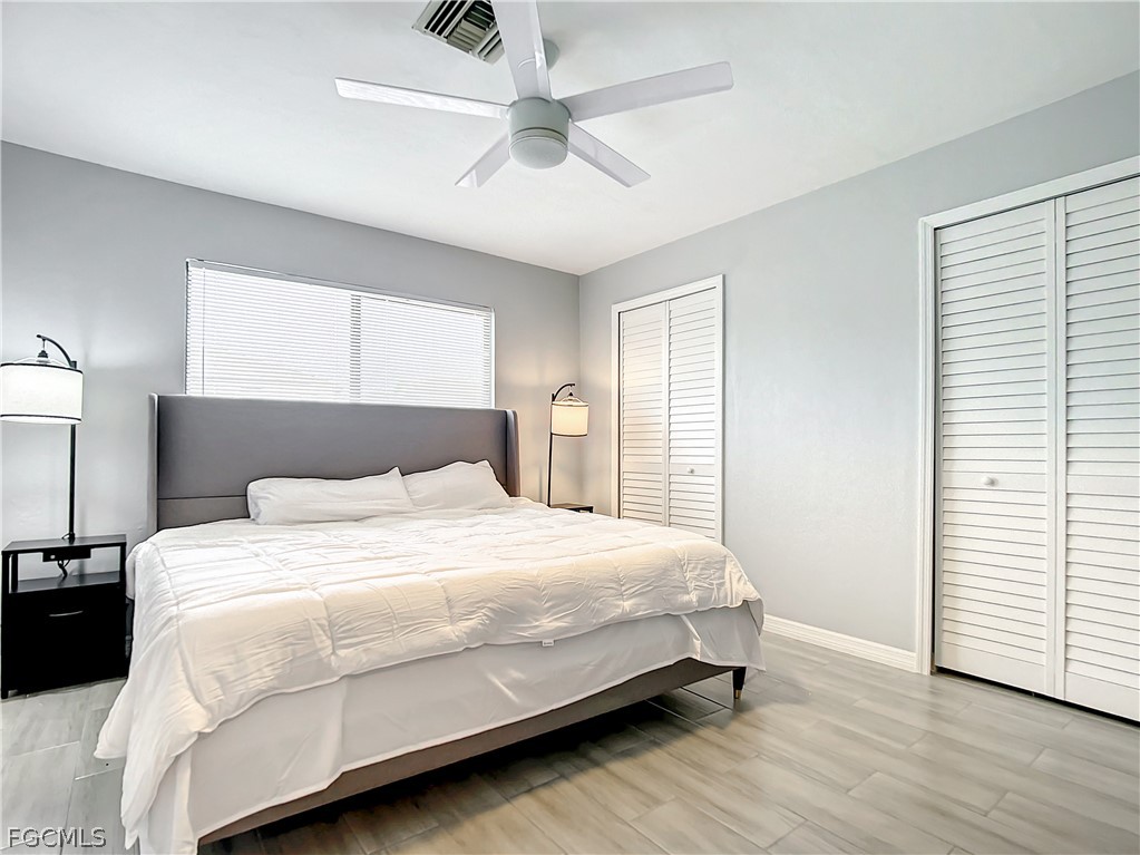 4928/5000 SW 16th Place