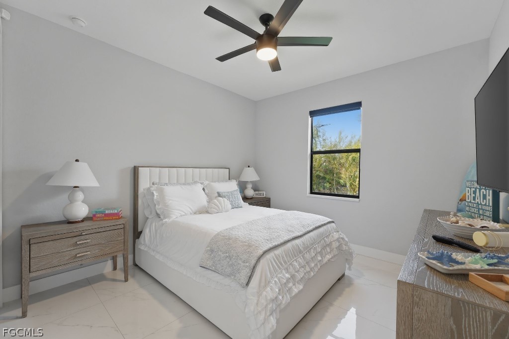 2118 SW 14th Place