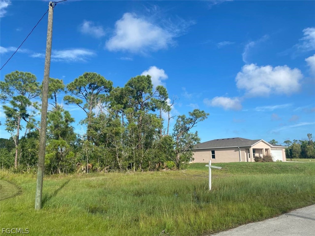 4744 NW 39th Place