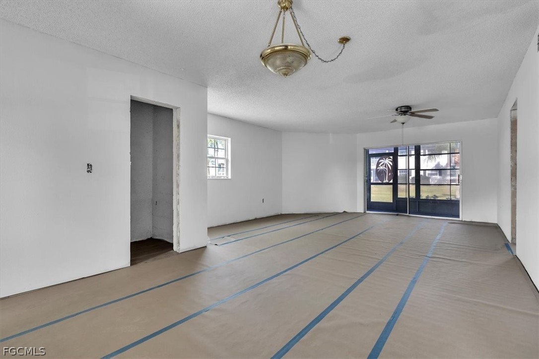 7043 New Post Drive, Apt 1