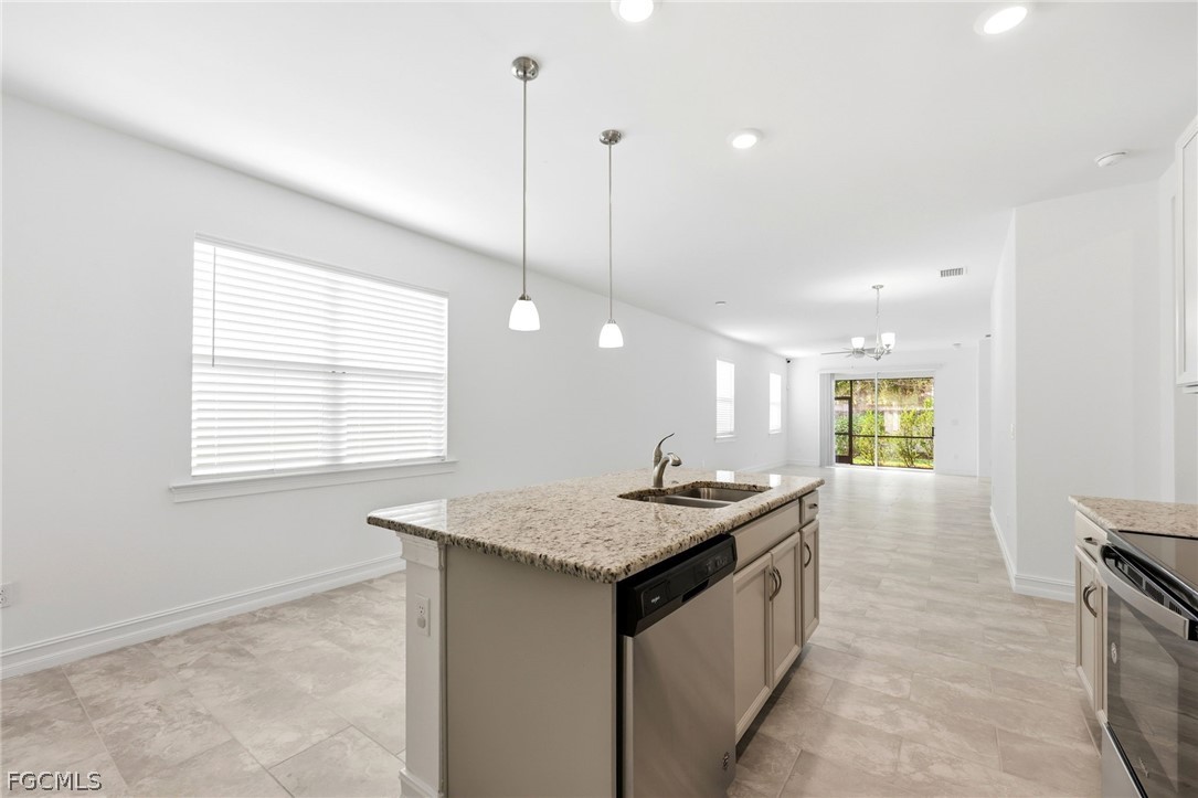 28347  Captiva Shell Loop