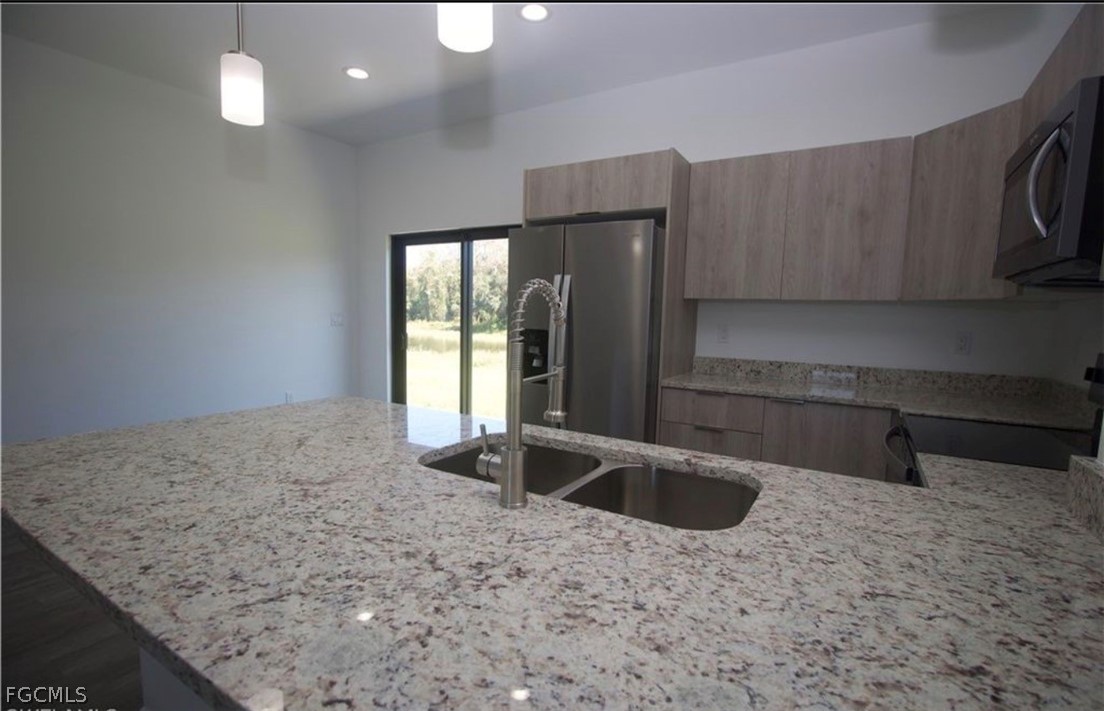 8004  SPICE Court