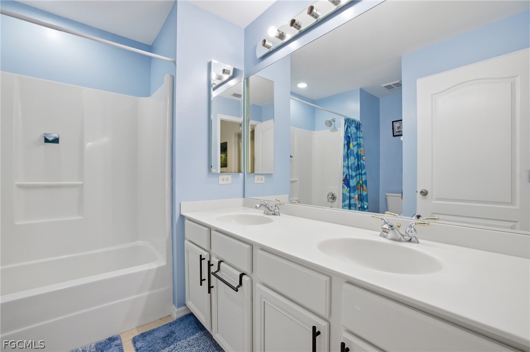 1112 SW 9th Court