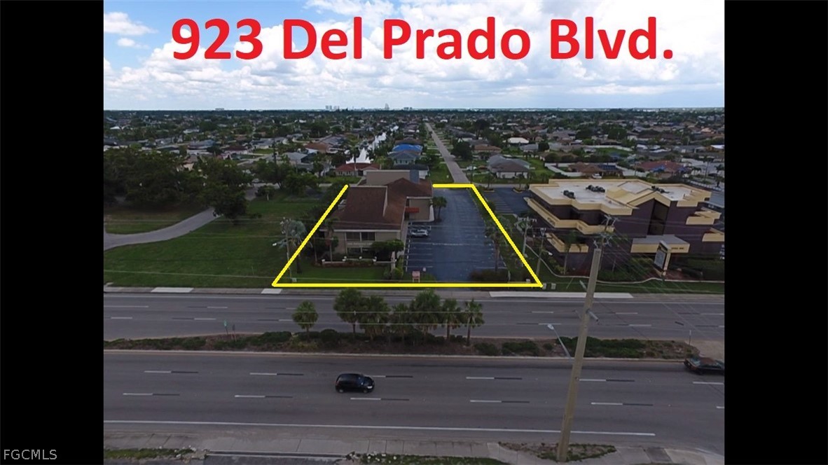 923  Del Prado Boulevard, Apt 104