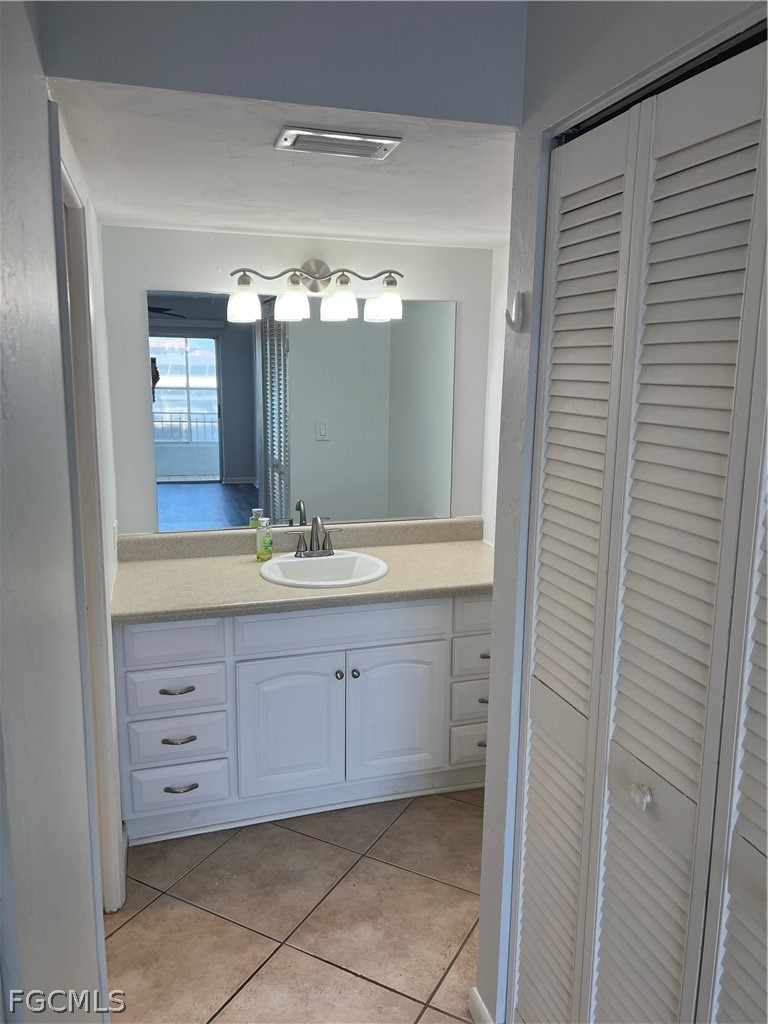 1908 SE 43rd Street, Apt 208
