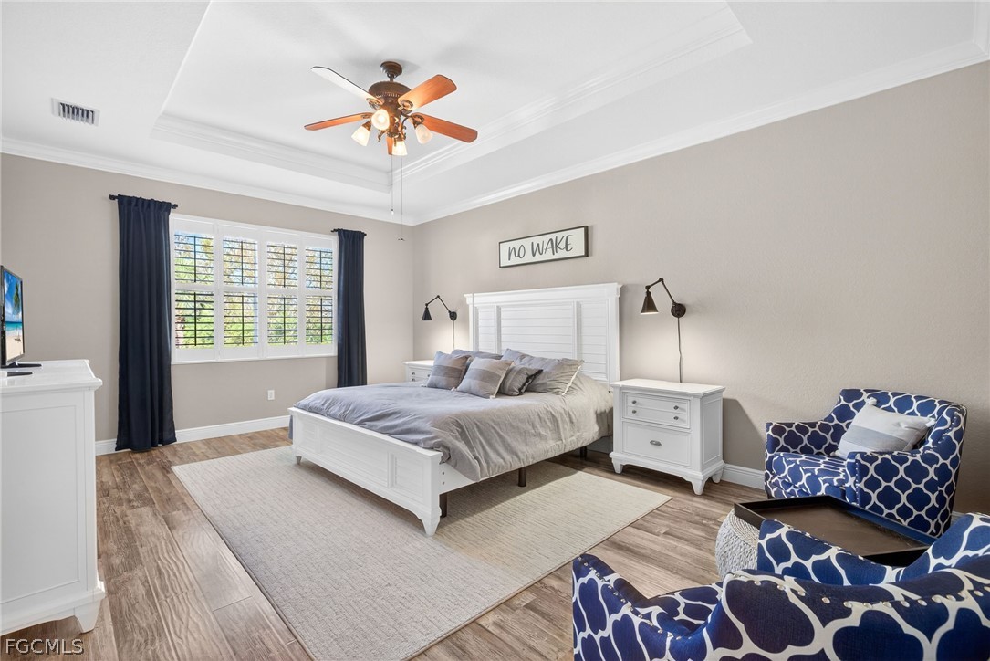 20468 Larino Loop