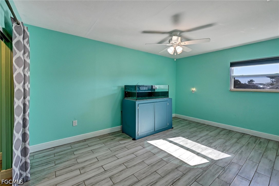 1942 NE 15th Street