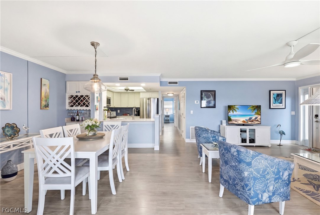 1927 SE 40th Terrace, Apt 107