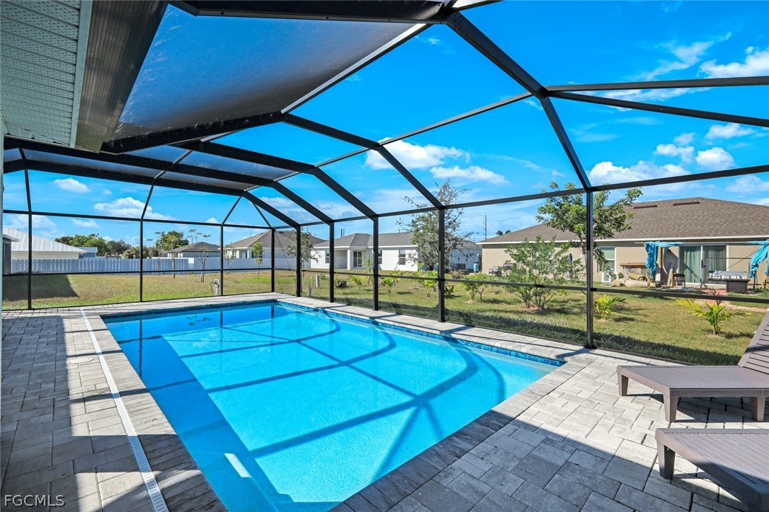 327 NW 23rd Street