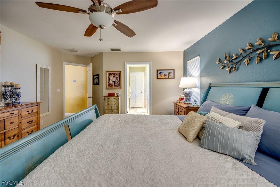 521 SW 52nd Street