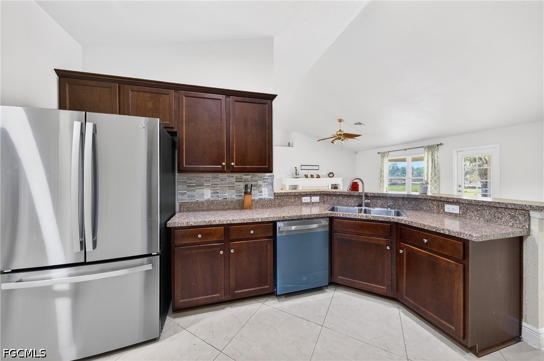 533  Willowbrook Drive