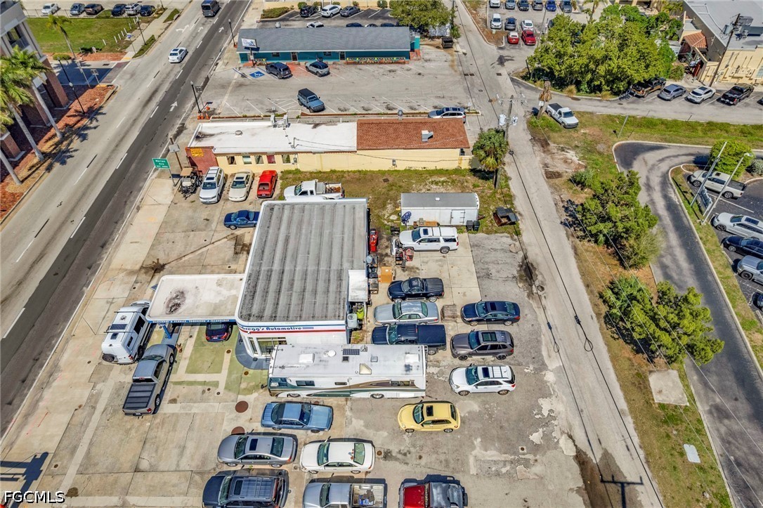 236 Tamiami Trail