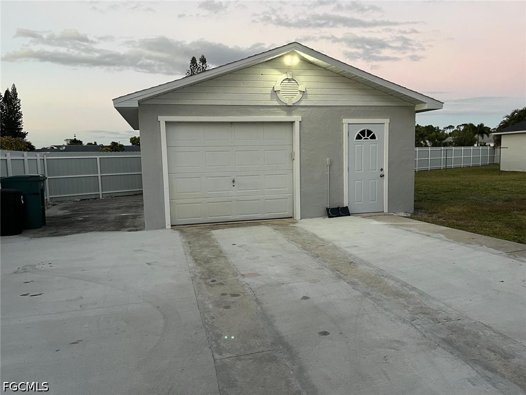 1432  Caywood Circle