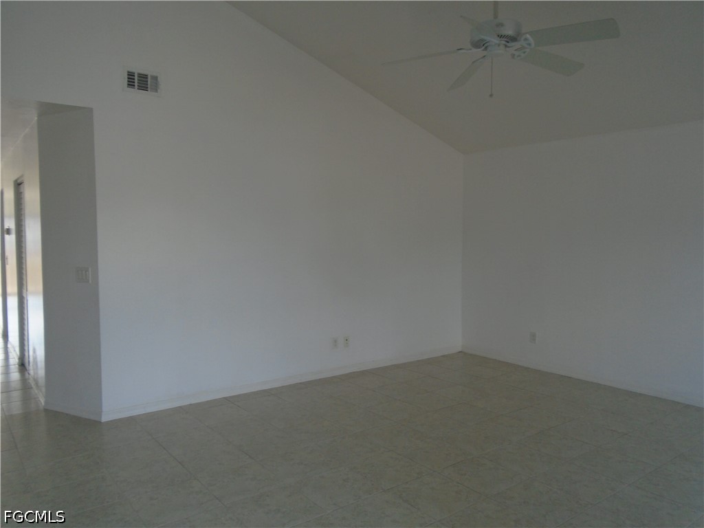 1228 SW Trafalgar Parkway, Apt 1228