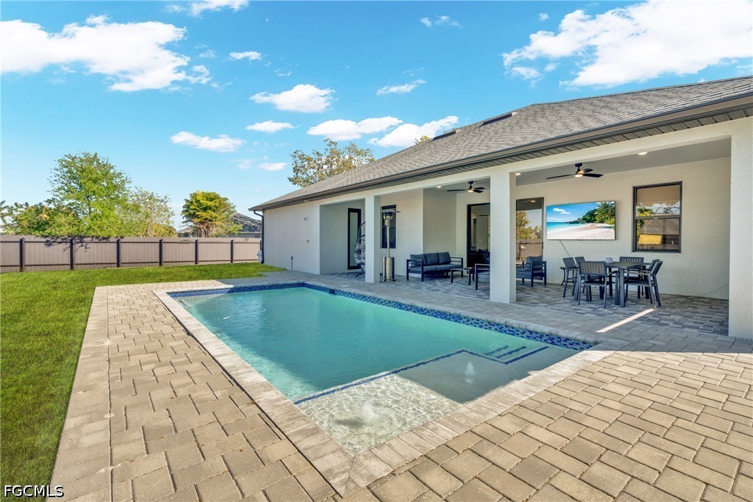 118 NW 2nd Avenue