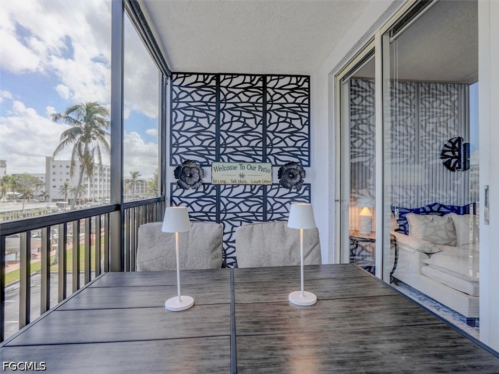 4431 Bay Beach Lane, Apt 522