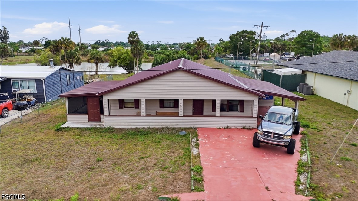 2405 Zoysia Lane