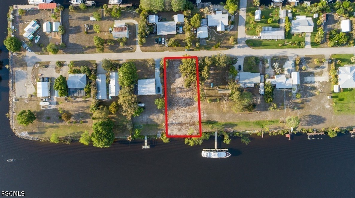 1035 W Anchor Lane