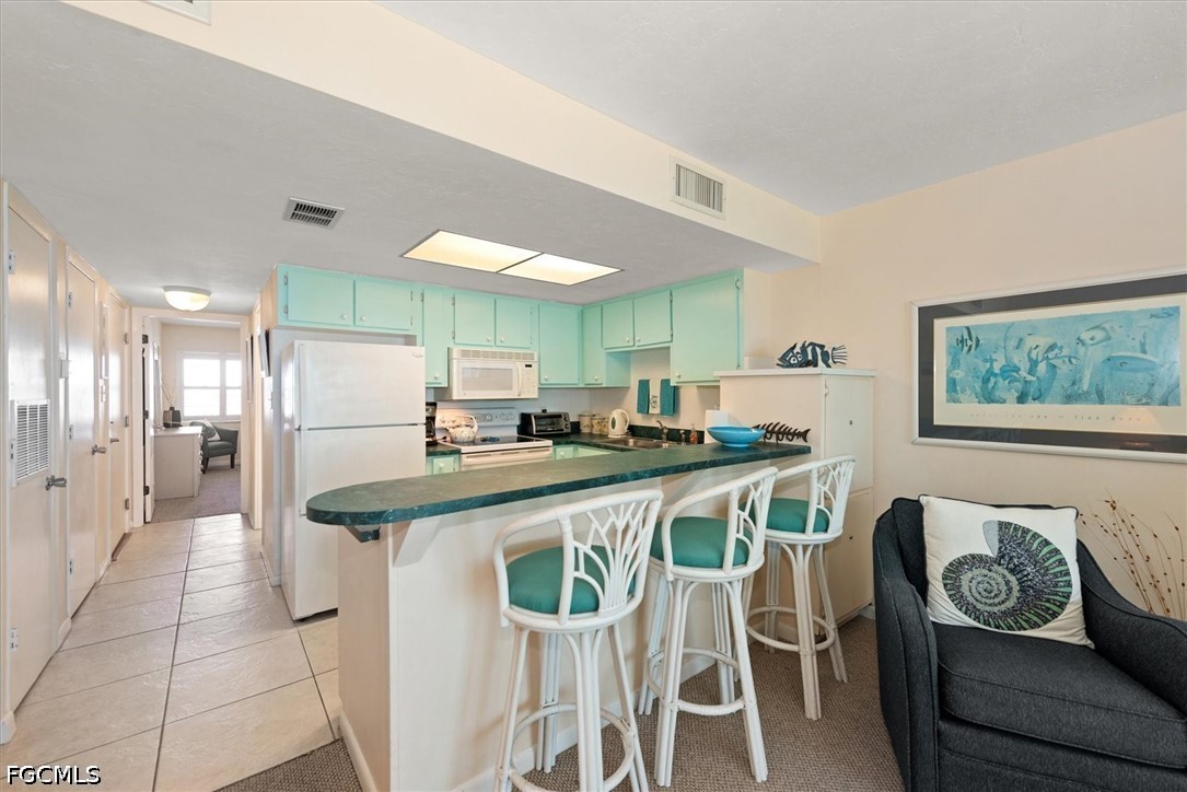 500 Estero Boulevard, Apt 695