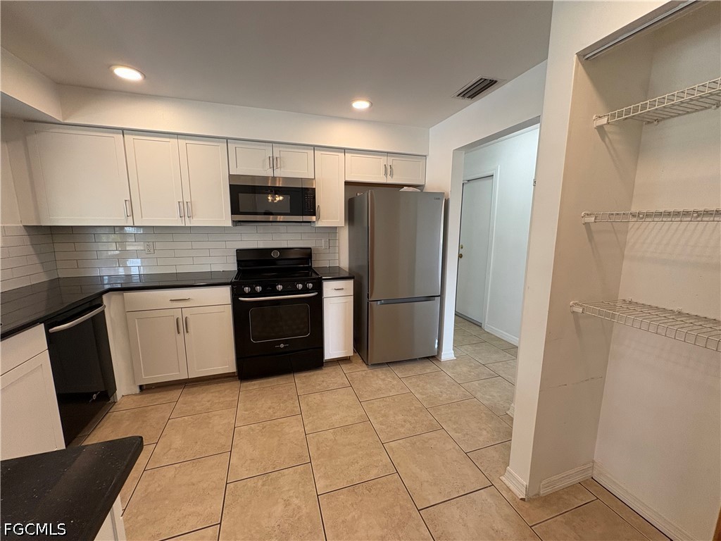 311 SW 48th Terrace