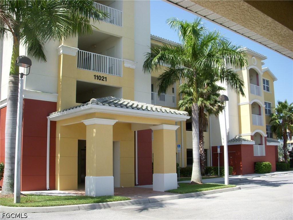 11021 Gulf Reflections Drive, Apt 303