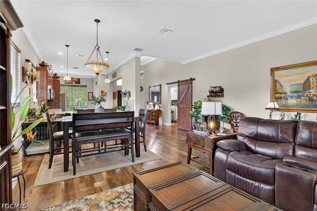 2522 Dora Court