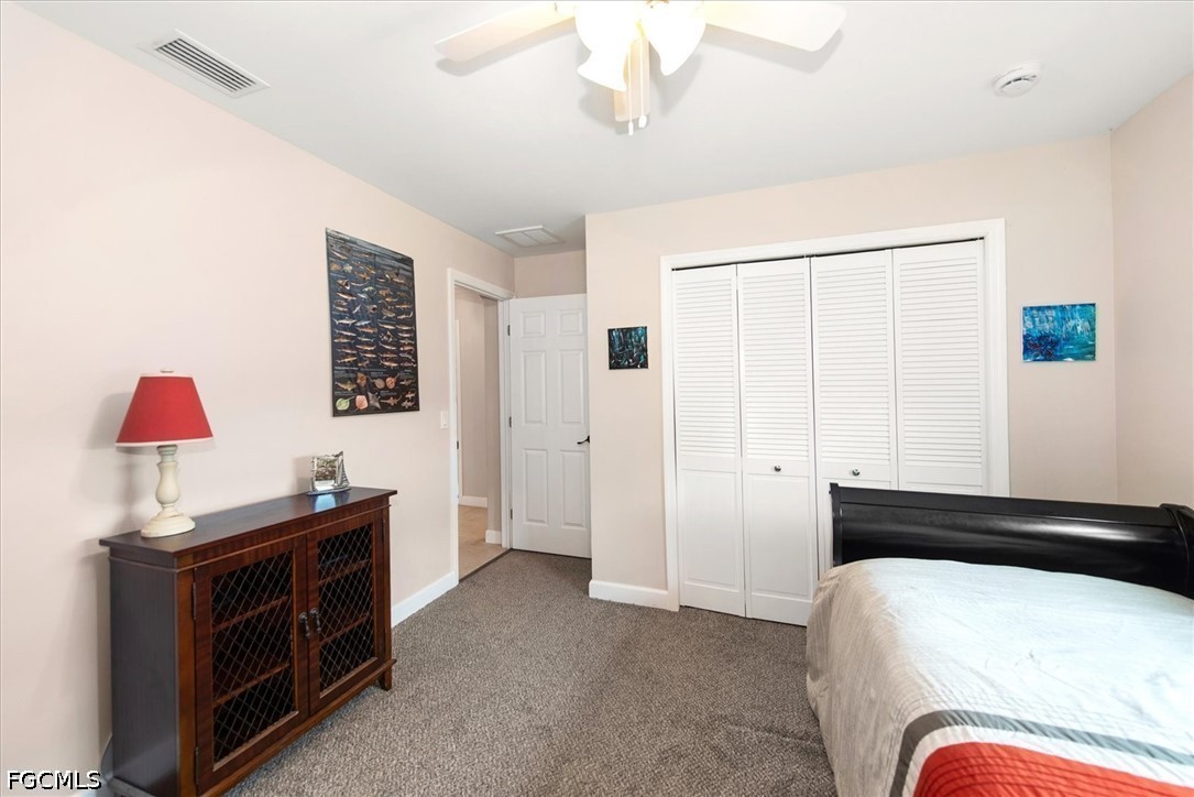 4548 SW 16th Place
