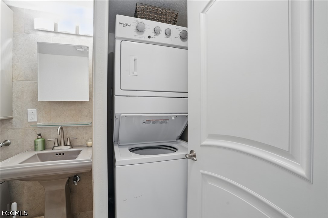 6891 Estero Boulevard, Apt 362
