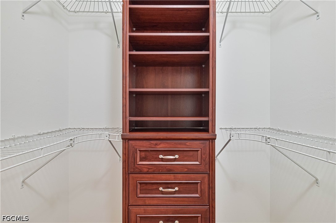 21341  Lancaster Run, Apt 422