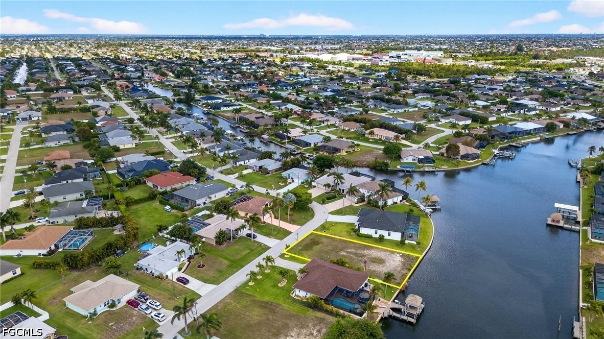 2856 SW 26th Place