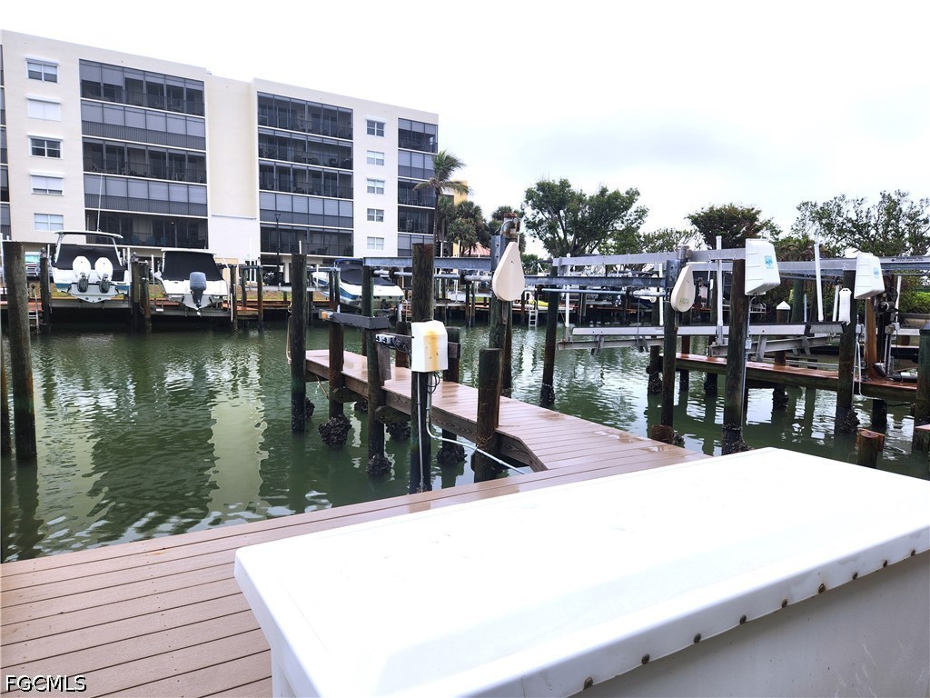 4511  Bay Beach Lane