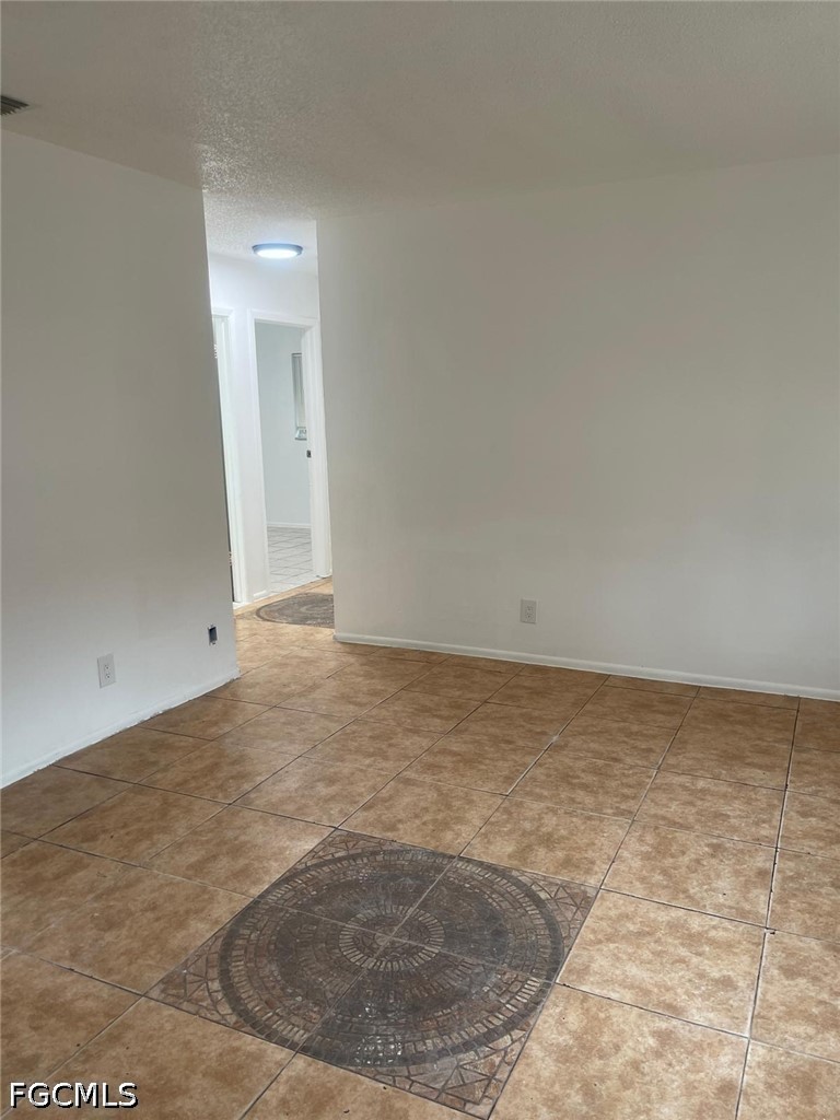 5413-5427  3rd Avenue, Apt 5423