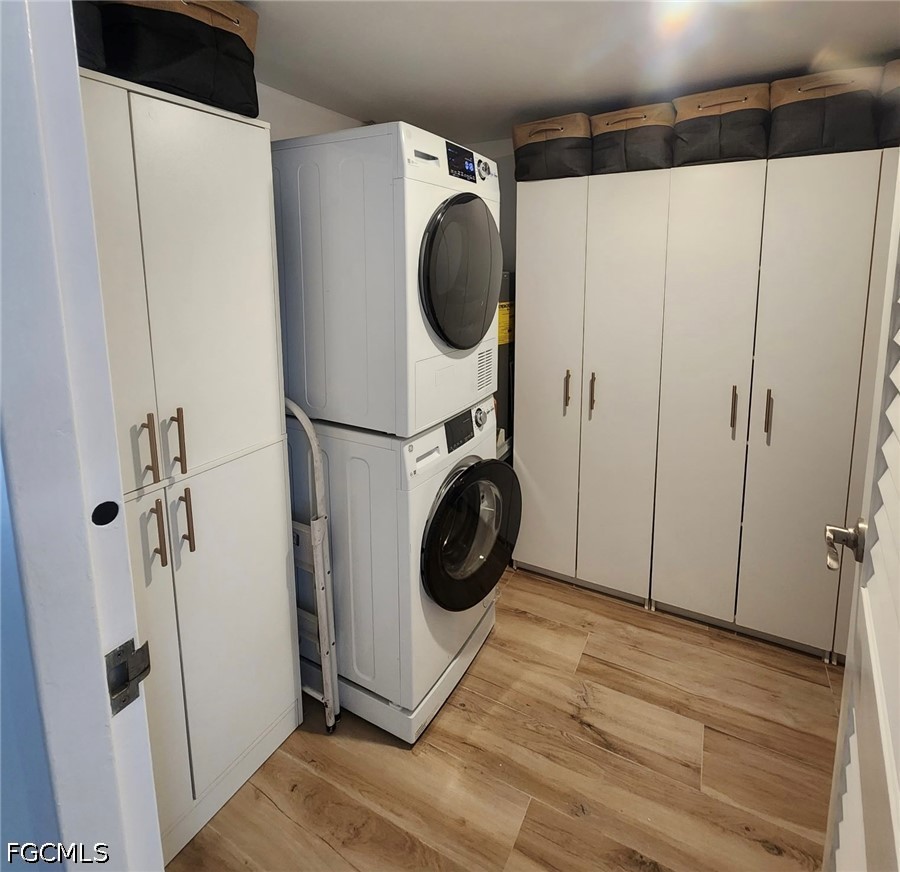 2350 W 1st Street, Apt 801