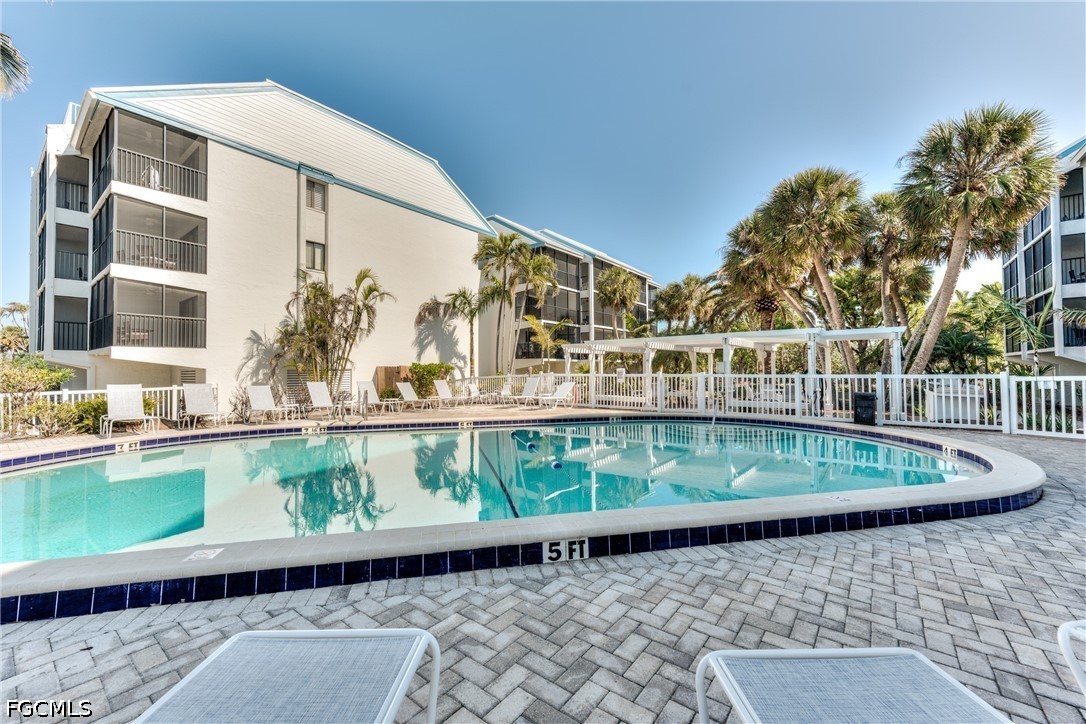 3233 Tennis Villas