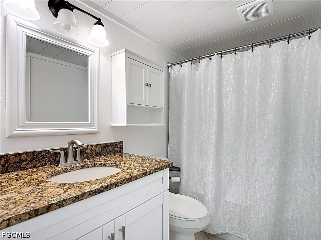 4293 Island Circle, Apt 4