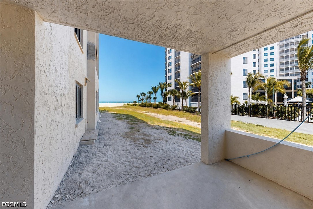 6660  Estero Boulevard, Apt 105