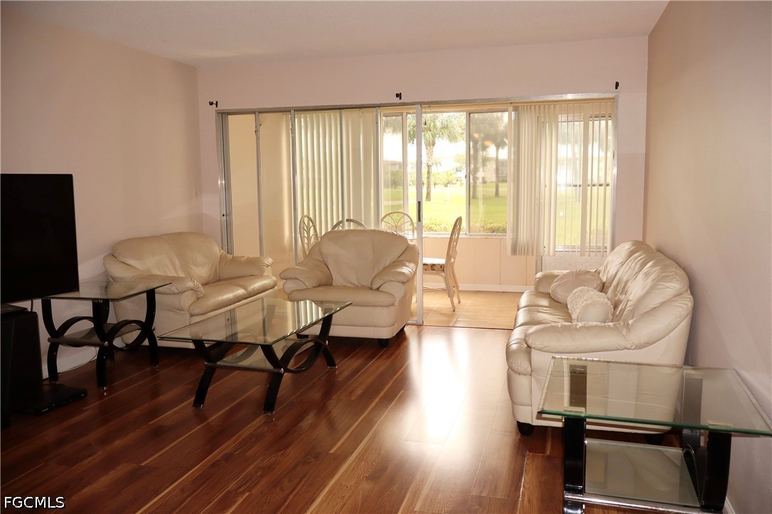 1828 Pine Valley Drive, Apt 109